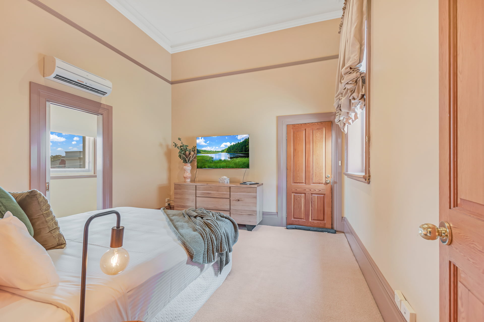 treasury-bedroom